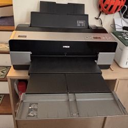 PHOTO PRINTER: Epson Stylus Pro 3880