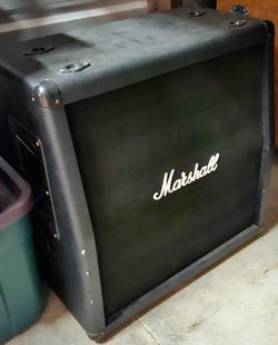 Marshall 4x12 Speaker Cabinet
