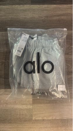 Grey alo cuffed sweatpants size medium
