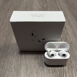 Wireless AirPods (Generation 3)