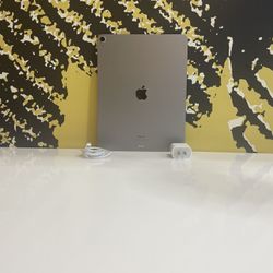  iPad Air 13’ M2 Chip 6th Gen ( 2024) WiFi (Non Cellular) 128 GB -  Grey/Silver 