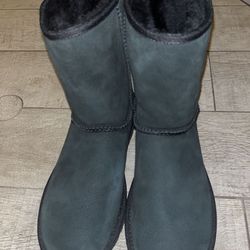 Ugg Boots Size 9 Women’s 