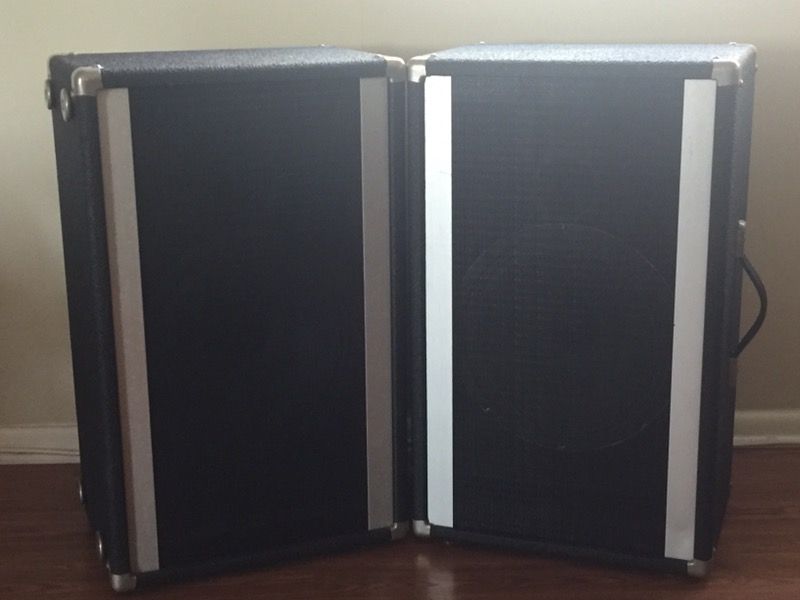 Two Peavey Model 112 PT PA Speakers / Monitors