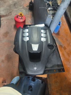 Maserati engine cover