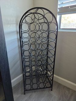 Black Metal Wine Rack (39 Bottles)