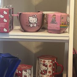 Brand New Hello Kitty Ramen Bowls 