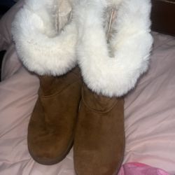 Furry Winter Boots 