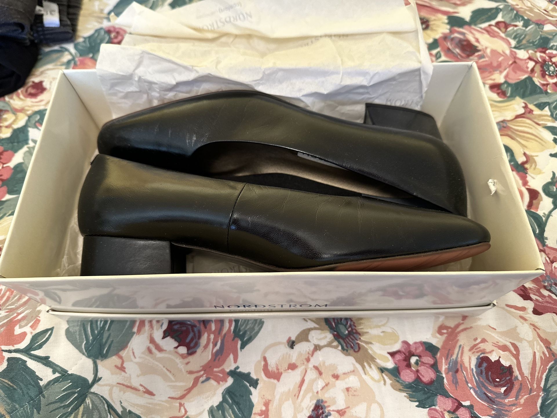 Nordstrom Women’s Black Pumps- Size 11W