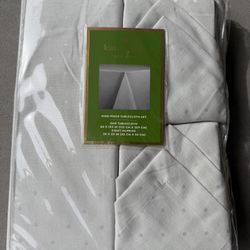 Kate Spade Tablecloth Set