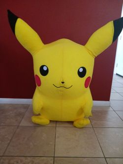 Jumbo Pikachu plush