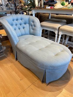 Light Blue Tufted Chaise Lounge