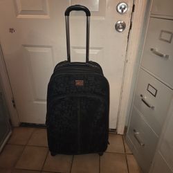 27 Inch Rolling Suitcase