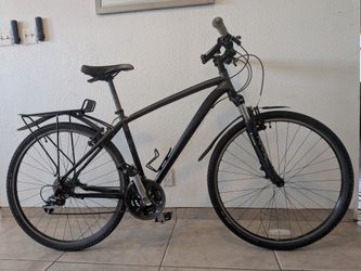 Specialized Crosstrail Hybrid Bike – Large Frame, 700x45c Tires . Ready to ride ❗