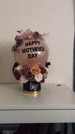 Custom balloon flower box