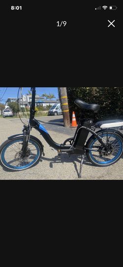 Magnum Classic Folding Electric Bike – Excellent Condition!