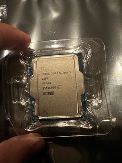 Intel Core Ultra 5 225F CPU (open to offers)