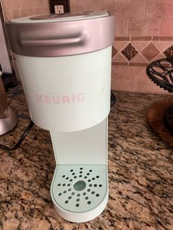 Keurig K-Mini Single Serve K-Cup Pod Coffee Maker