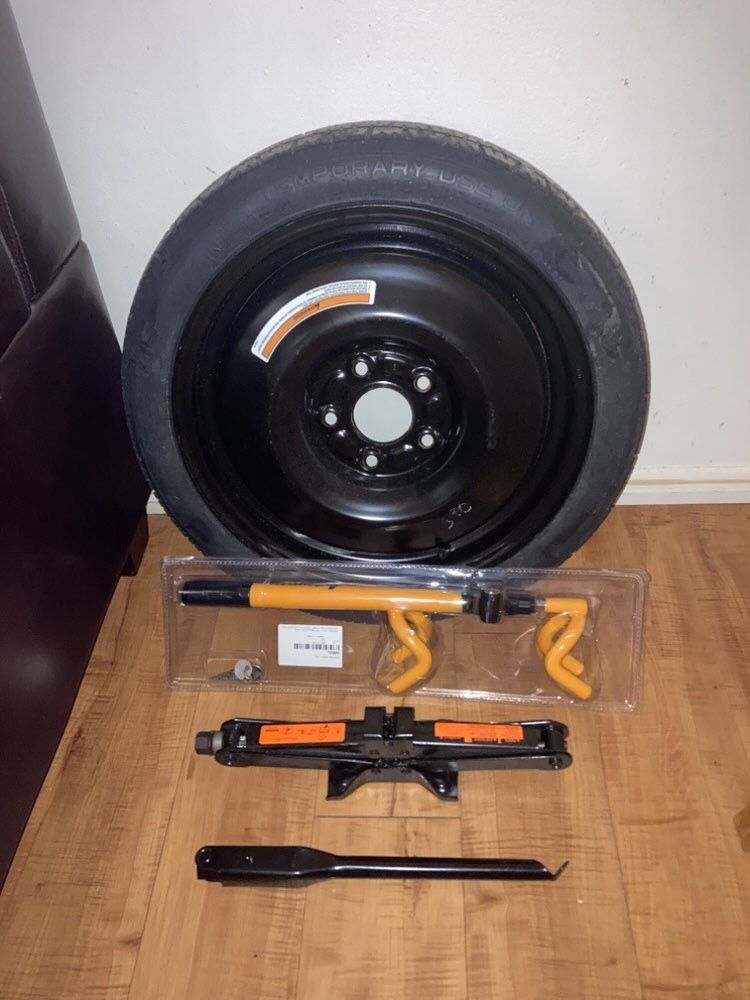2015 Nissan Spare Tire Kit