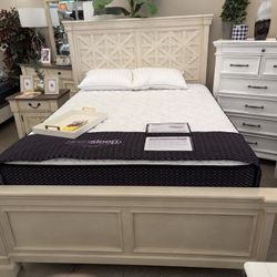 4PC Bedroom Set