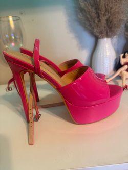 size 7 heels