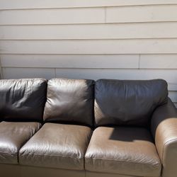 Leather Couch And Coffee Table 
