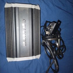 Amplifier Class D Monoblock 1 Ohm Stable 2000 Watt Works Absolutely Perfectly Comes With A Bass Knob Asking 150 Obo
