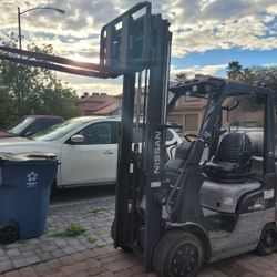 2012 Nissan Forklift 