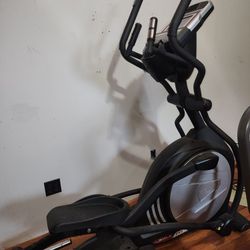 Sole Elliptical E 55
