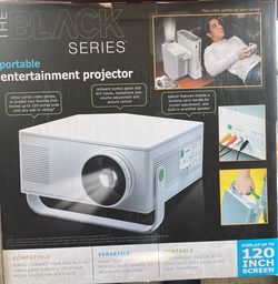 Portable entertainment projector