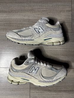 New Balance 2002R ‘Linen’ Sz 6M / 7.5W
