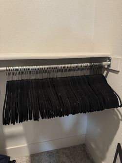 90 black velvet hangers