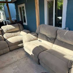 Catnap Couch And Loveseat 