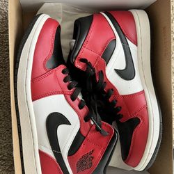 Nike Jordan 1 Chicago