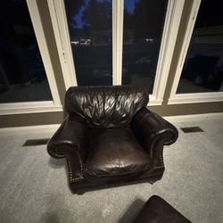 Natuzzi Leather Chair & Ottoman – Genuine Leather, Great Condition!