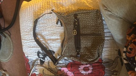 Giani Bernini Signature Print Shoulder Bag- Perfect Fall Bag