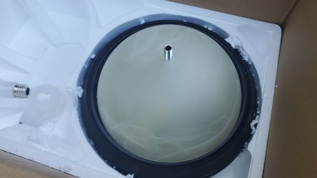 Light ceiling fixture