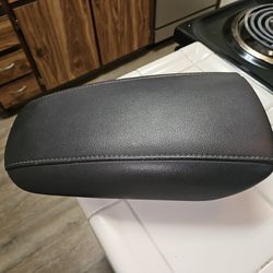 Ford Fusion Leather armrest 