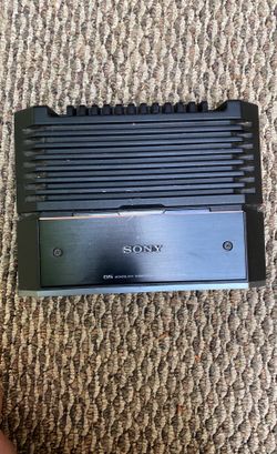 3 amplifier 2 sony and 1 pioneer