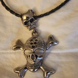 Double SKULL Rope-style Necklace 