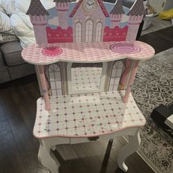 Kid's Vanity Table and Mirror