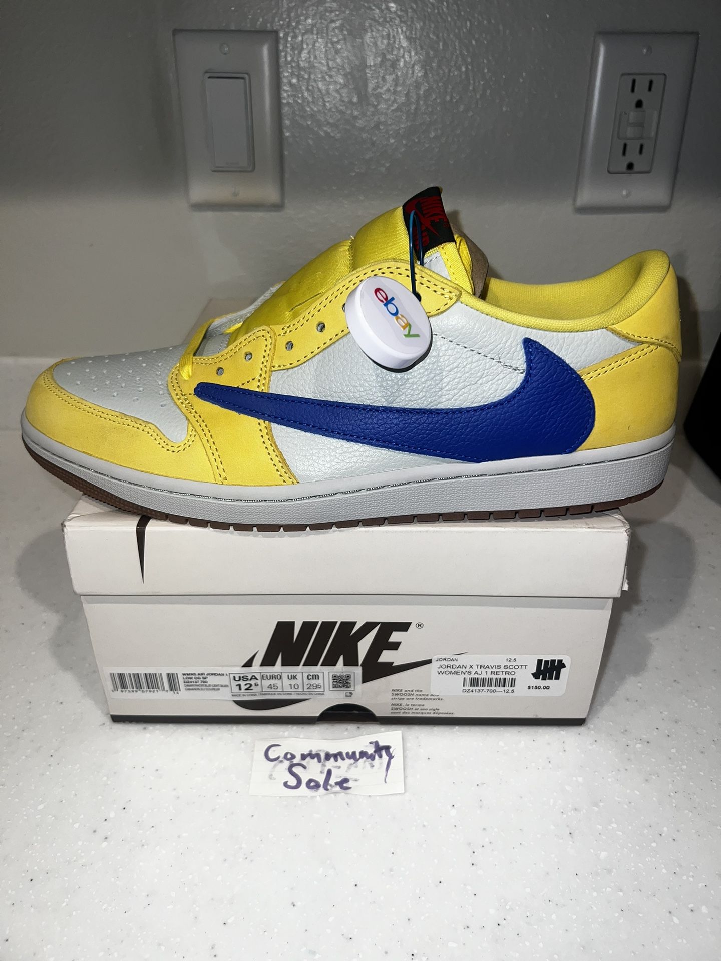 Jordan 1 Travis Scott Canary Size 11M