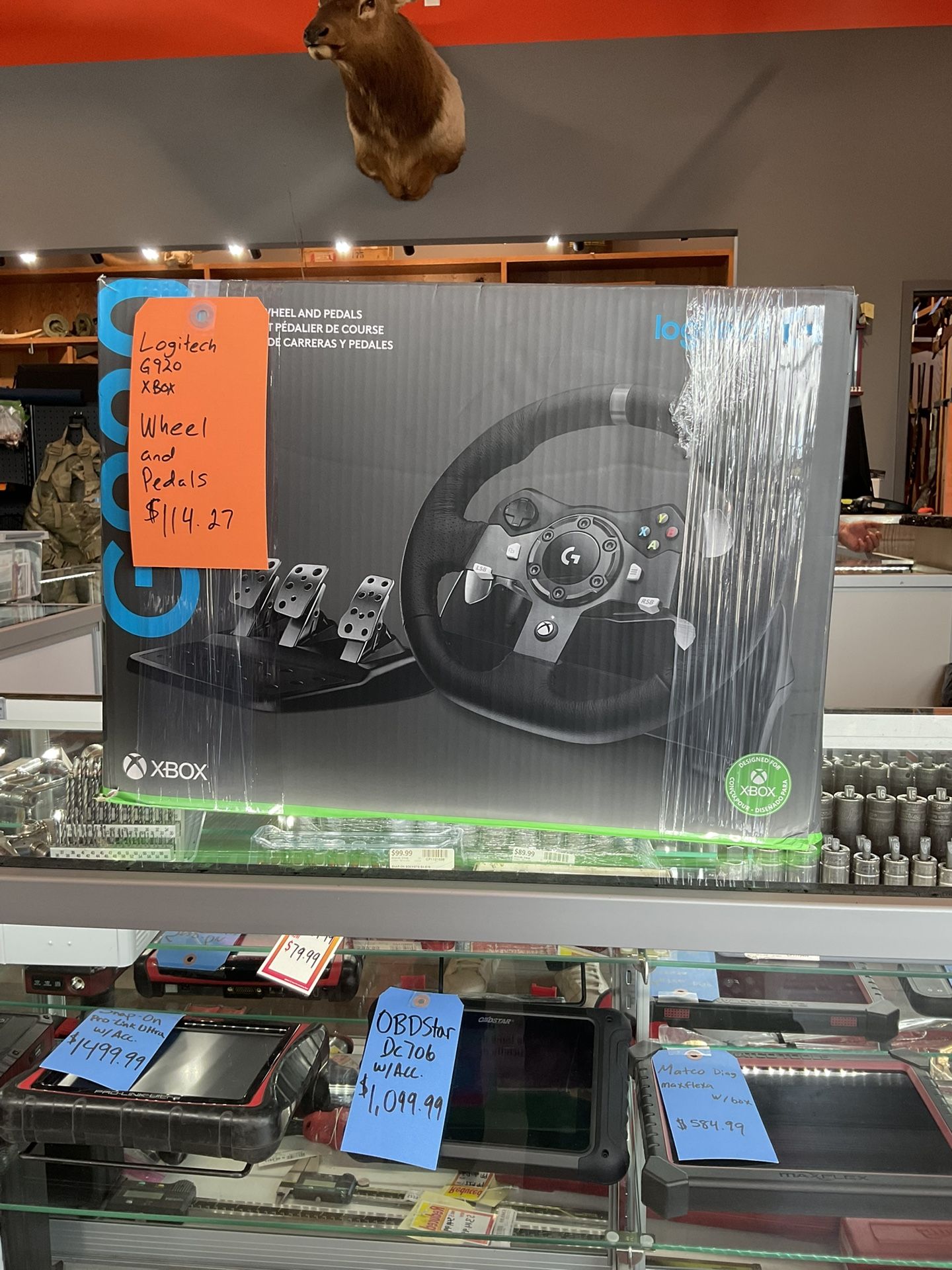 Logitech G920 Xbox Wheel And Pedals