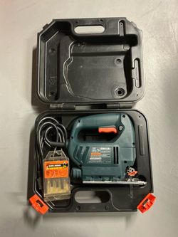 Black & Decker Jig Saw with Case and Blade Set