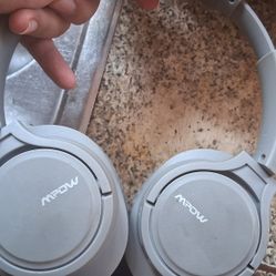 MPOW HEADPHONES 