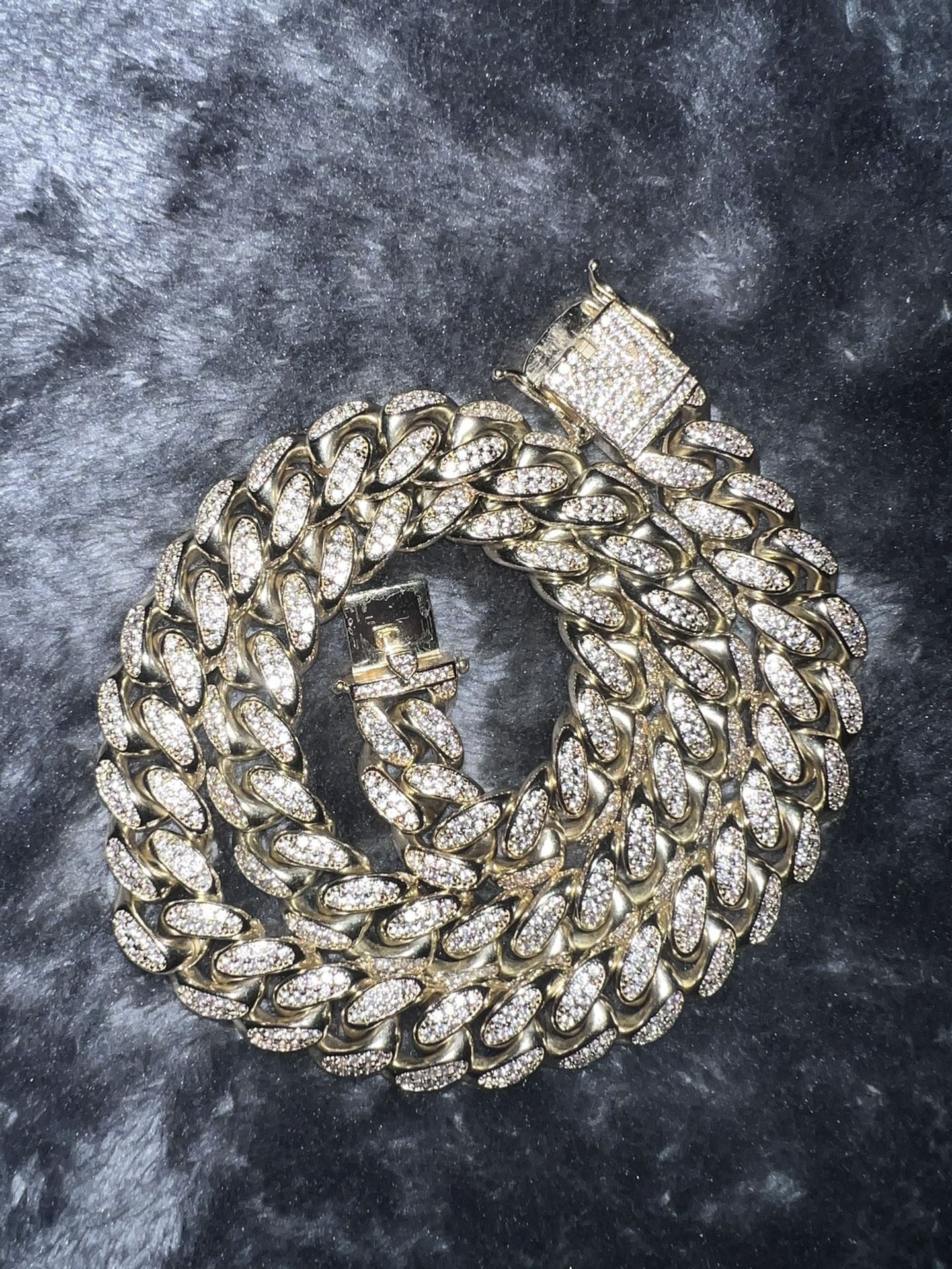 18” Diamond Cuban Link In Yellow Gold