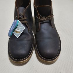CLARKS DESERT BEEWAX BOOTS