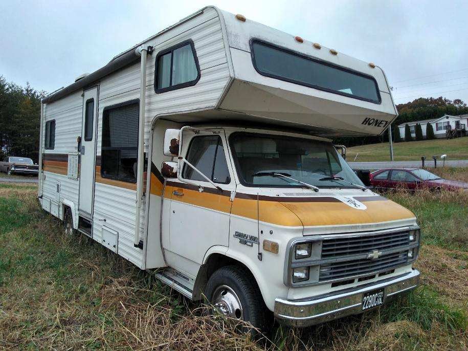 1983 Chevrolet G30 Honey Bee Motorhome