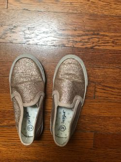 Pink sparkles size 10