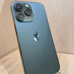 iPhone 13 Pro 128GB Alpine Green Factory Unlocked Used Like New