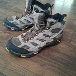 Merrell Men's  Waterproof Hiking Boots
 Size 12